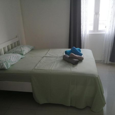 Appartamento O Bercail Du Sud Chez Jeannette Saint Gabriel Esterno foto